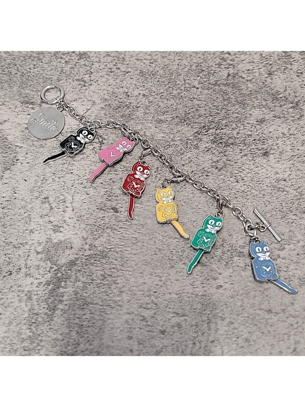 Kit-Cat Klock Charm bracelet clock - Picture 5 of 15
